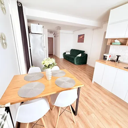 Jade Seaside Apartment-mamaia Nord * Năvodari