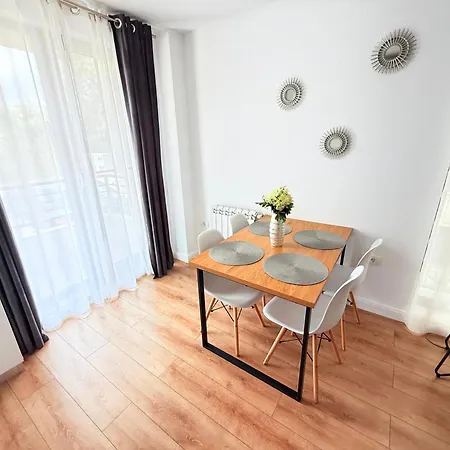 Jade Seaside Apartment-mamaia Nord *